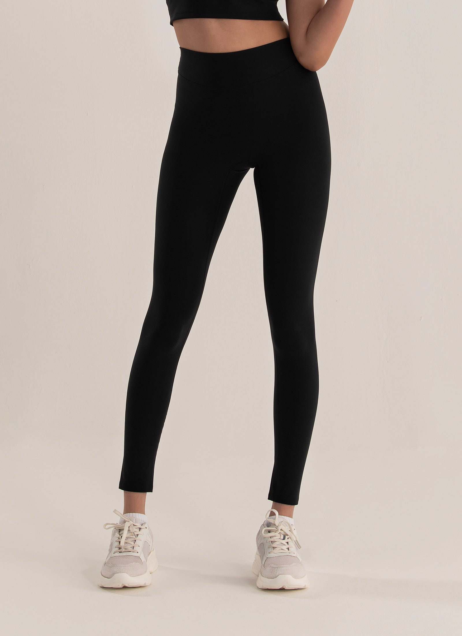 Sculpt iQ™ Plus Leggings – Eclipse Black